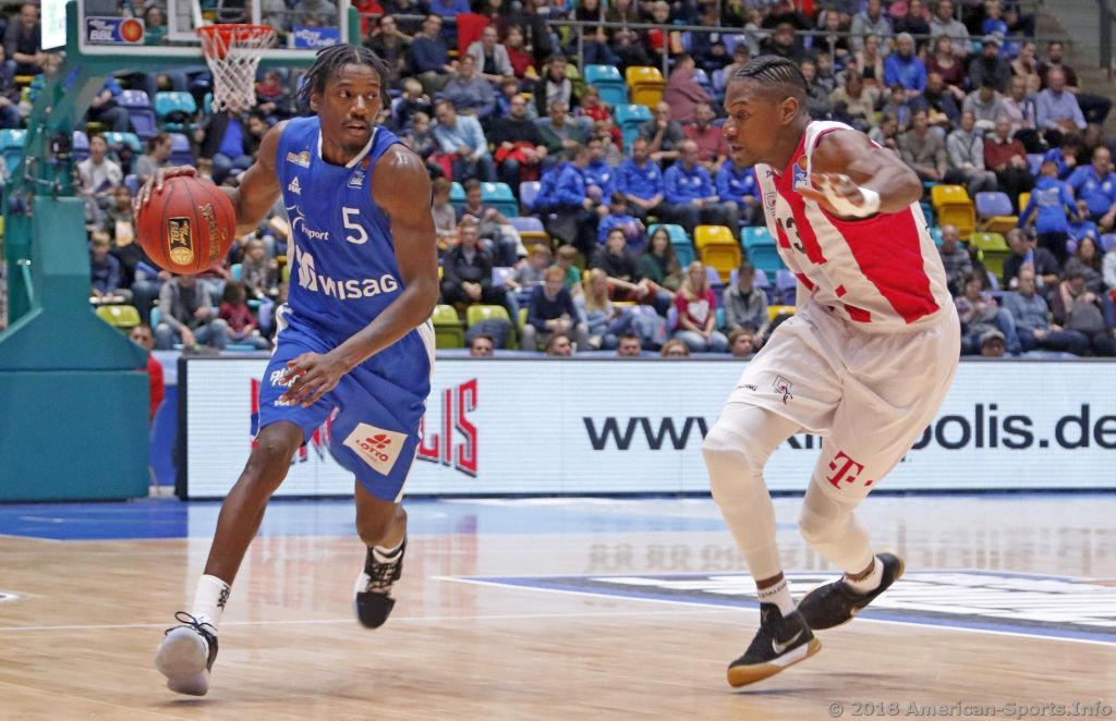 BBL: Fraport Skyliners Frankfurt vs Telekom Baskets Bonn 83:79 04.11.2018