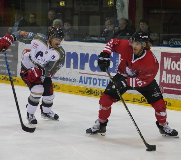 Oberliga Eishockey:Füchse Duisburg vs TecArt BlackDragons Erfurt 5:1 07.12.2018